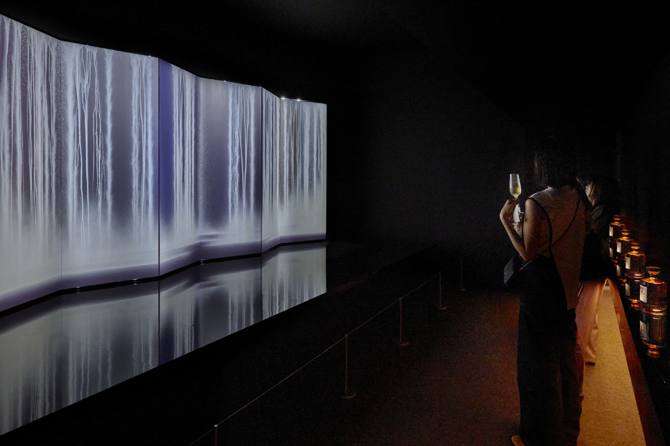 「響」と千住博氏によるコラボレーションプロジェクト